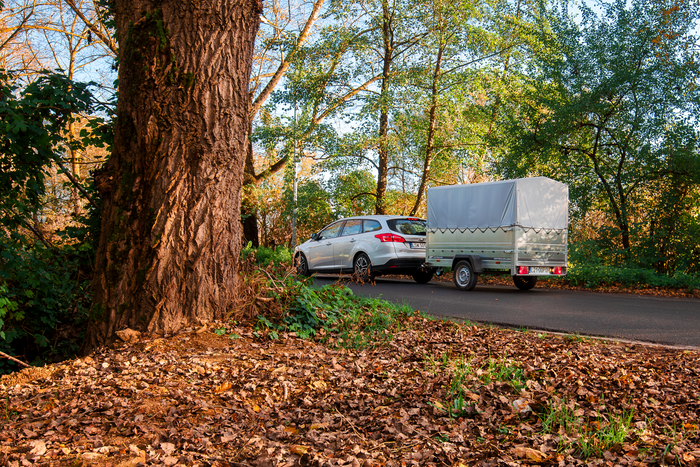Führerschein B Anhänger GARDEN TRAILER 230 KIPP mit Stützrad, zusätzlichen Bordwänden, Hochplane und Hochspriegel H800-Neu